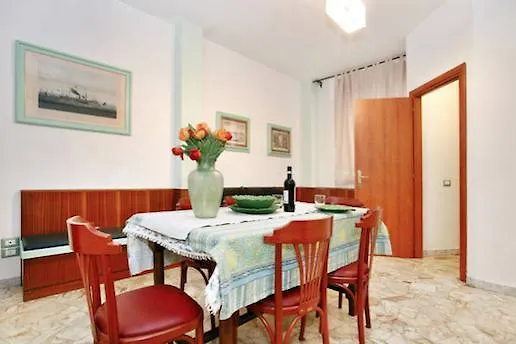 Caduti Di Cefalonia Apartment Florence